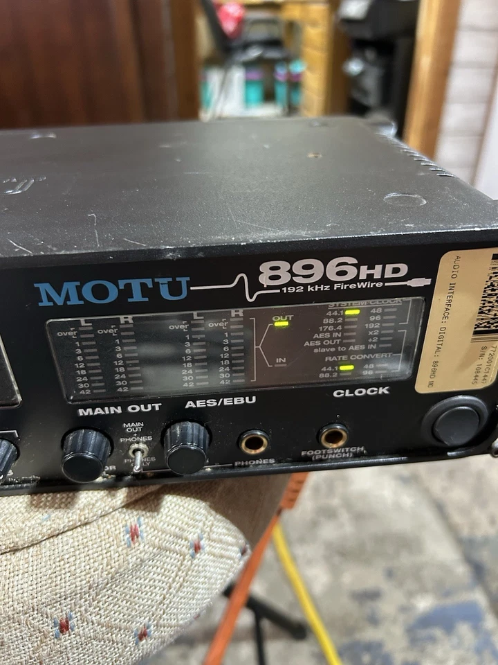 MOTU 896HD 8-Channel FireWire Audio Interface Unit - Image 4 of 4