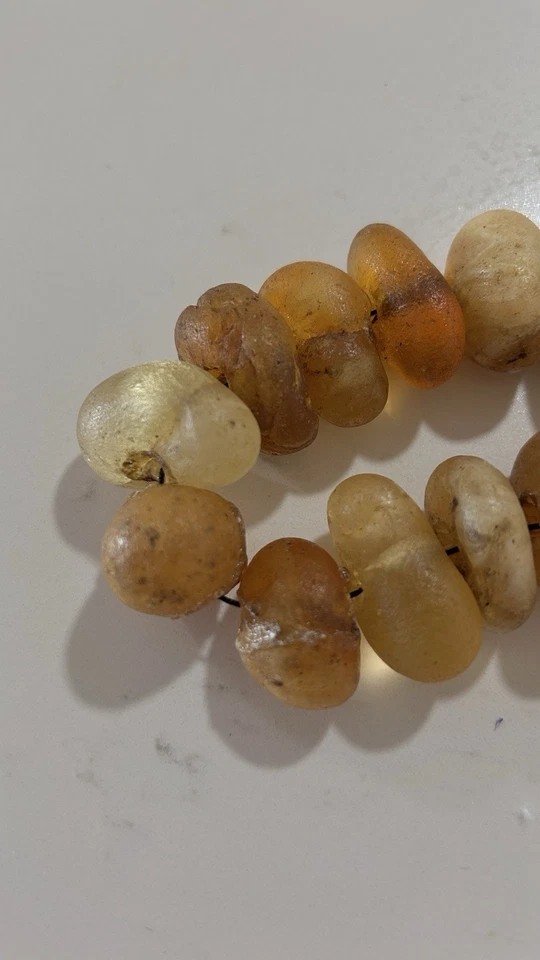 #321: Una cadena de 17 cuentas ámbar antiguas naturales para hacer joyas Foto 3 de 4
