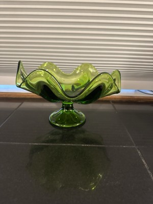 Viking Epic Green Glass Wavey 6 Petal Footed Compote MCM Bowl Dish 1960's