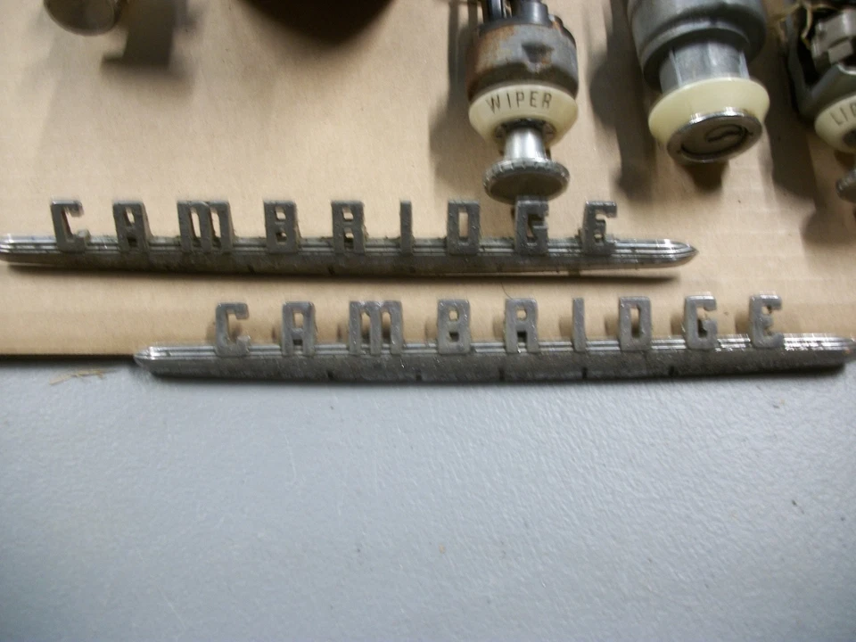 1949-52 Plymouth Cambridge encendido, luz, interruptor limpiaparabrisas y más. Foto 2 de 4