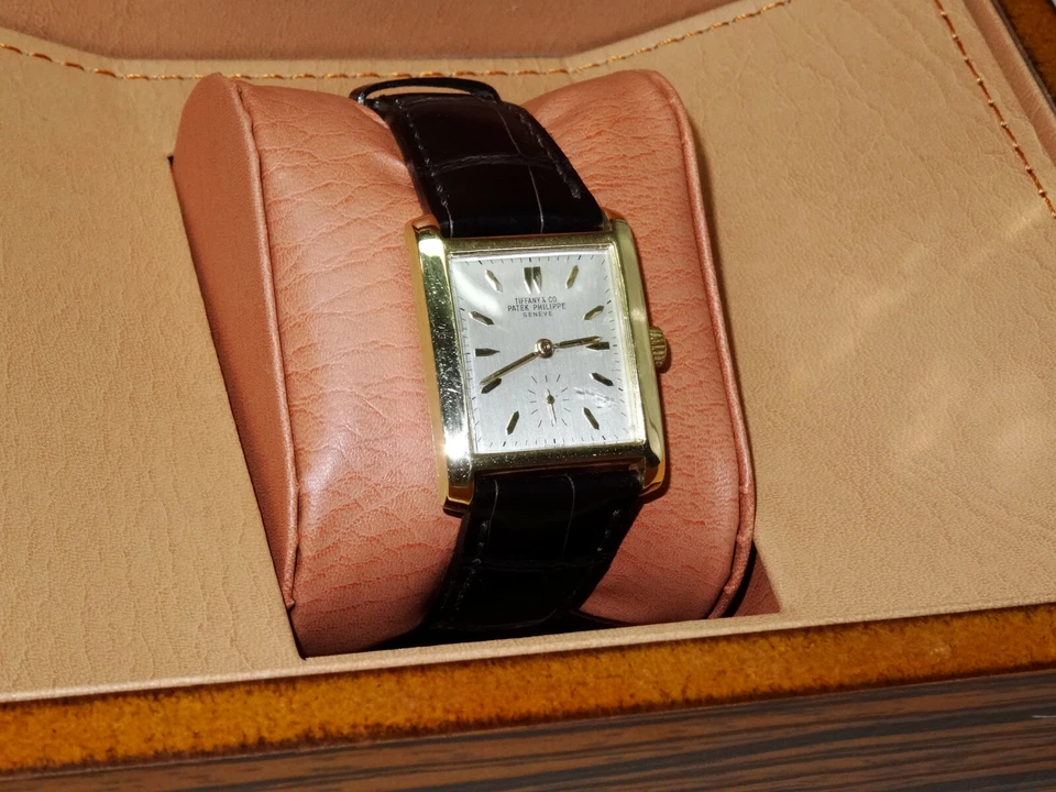  1950s PATEK PHILIPPE 18k Gold Tank Watch Ref. 2530 Patek Box, Band & Buckle - Image 2 of 4