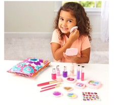 Deluxe Pretend Makeup Kit