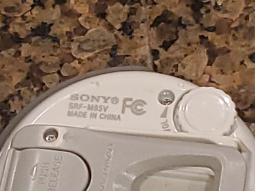 SONY MEGA BASE WALKMAN SRF-M85V AM/FM SPORTS RADIO TV WEATHER 30 PRESETS WRIST - Picture 7 of 10