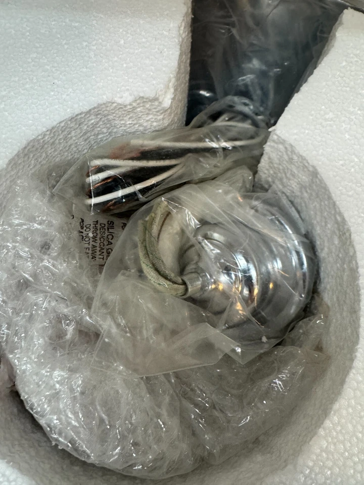 Z-Lite 1004P14-MB-CH Landry 14" W Luz Colgante Interior, Cromo/Negro Mate Foto 4 de 4