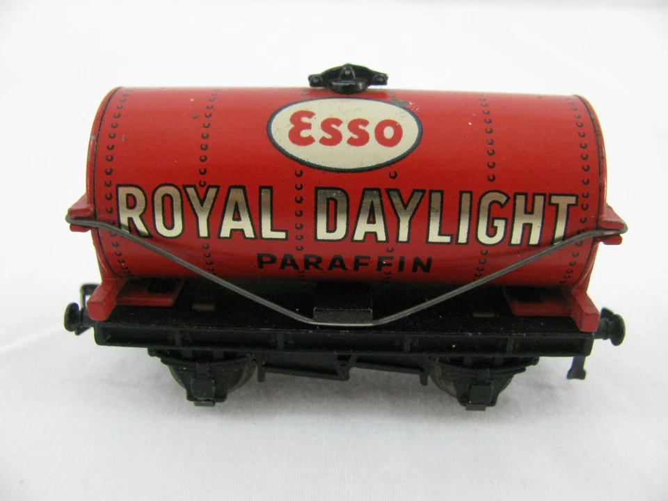 Hornby Meccano HO / OO Tin Lithograph ESSO Royal Daylight Paraffin Tank Car VG - Image 3 of 4
