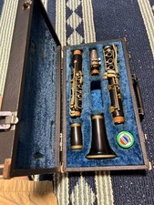 Henri Selmer Paris clarinet body with case