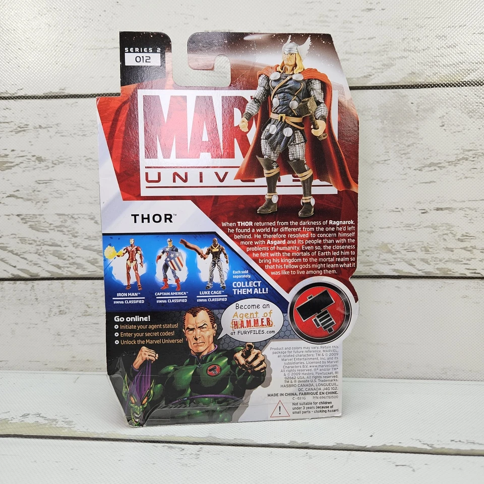 Figura de acción posable Hasbro Marvel Universe Thor 2009 3,75" nueva Foto 3 de 4