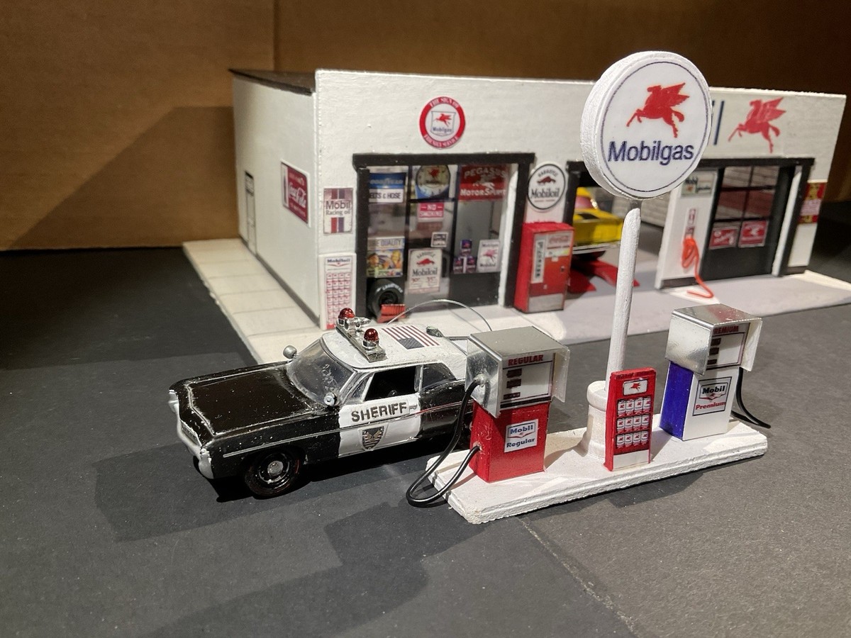 1/64 Scale Handmade Mobil Gas Station Diorama | eBay