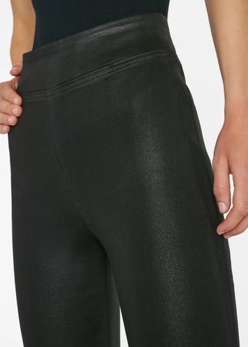 NWT FRAME The Jetset High Rise Flare Coated Jeans in Noir size 2 (Fits 30-34) - Picture 7 of 13