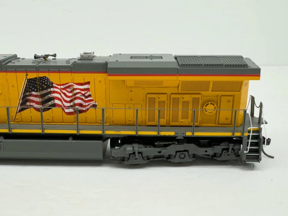 HO Scale Walthers Diesel Loco Train #7515 “Building America” DCC No Sound - Image 4 of 4