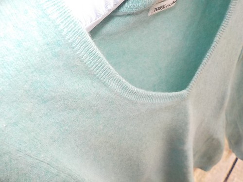 Finest 30" P2P Mint Green 100% Cashmere Jumper In VGC. - Picture 5 of 6