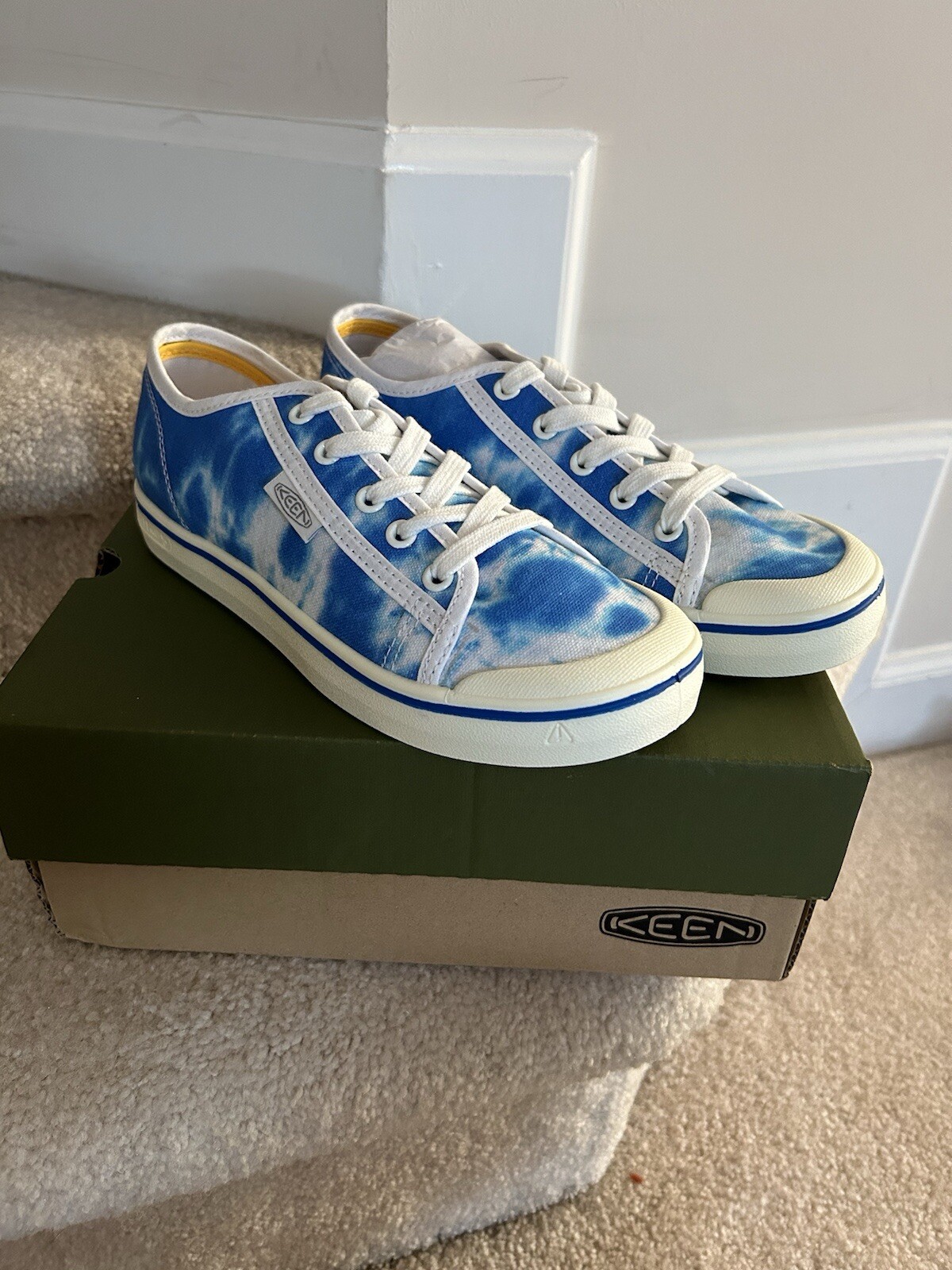 Sneakers donna Elsa Lite Keen nuove con scatola taglia 6 5