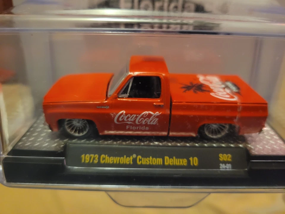 Máquinas M2 1:64 Coca-Cola Juego de 3 Vehículos Diecast 2024 Foto 4 de 4