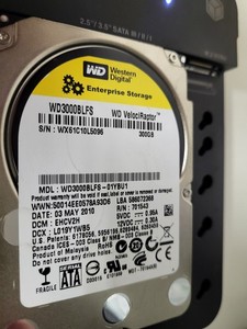 WESTERN DIGITAL VELOCIRAPTOR 300GB 10000U/min 16MB SATA II WD3000BLFS 2.5'' Zoll