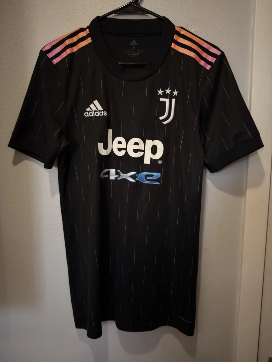Cristiano Ronaldo Juventus International Club Soccer Fan Apparel
