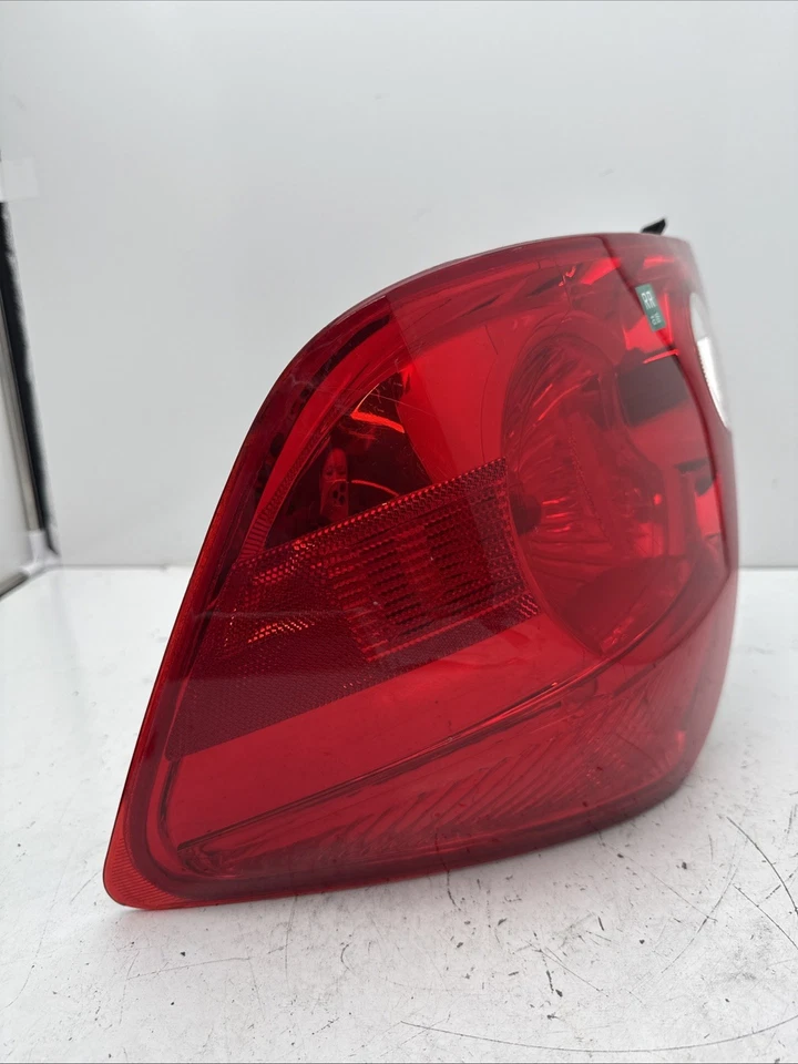 Passenger Side Right Taillamp Lens Tail FITS: 05-07 SCION TC - Image 2 of 4