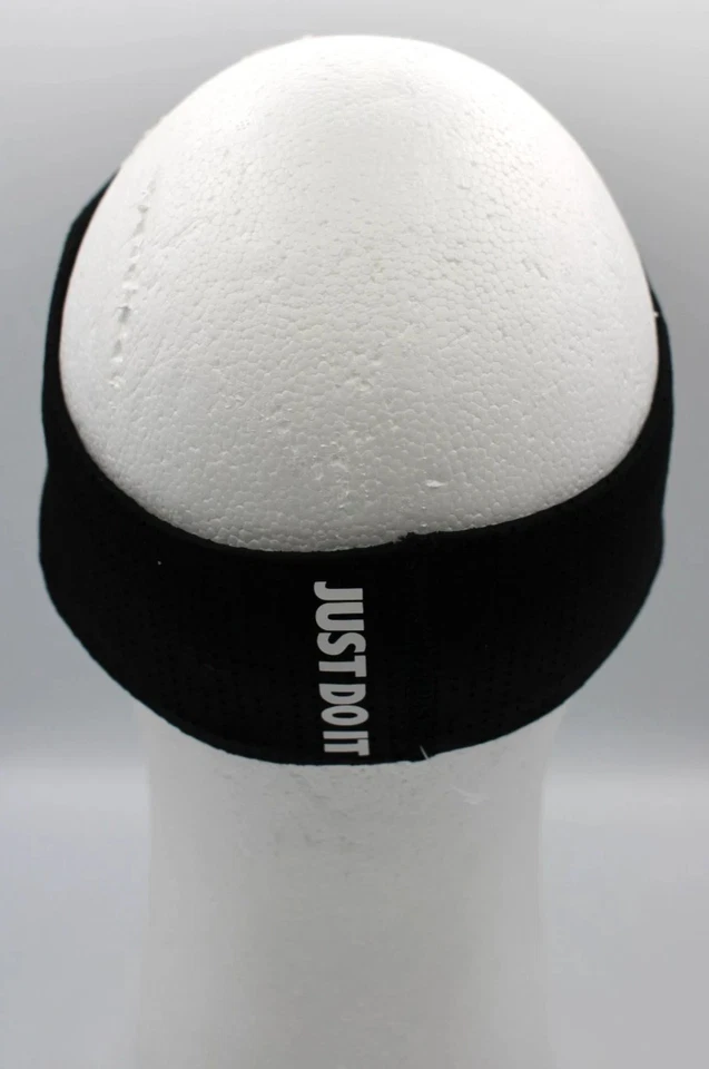 Diadema Nike DRI-FIT Terry para hombre negra/blanca Foto 3 de 4