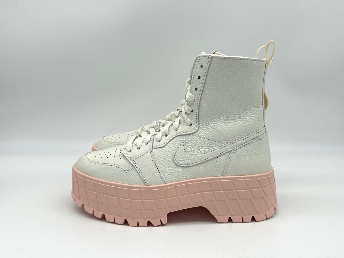 靴 Nike Women's Air Jordan 1 Brooklyn Air Jordan 1 Brooklyn Women's Boots. Nike.com