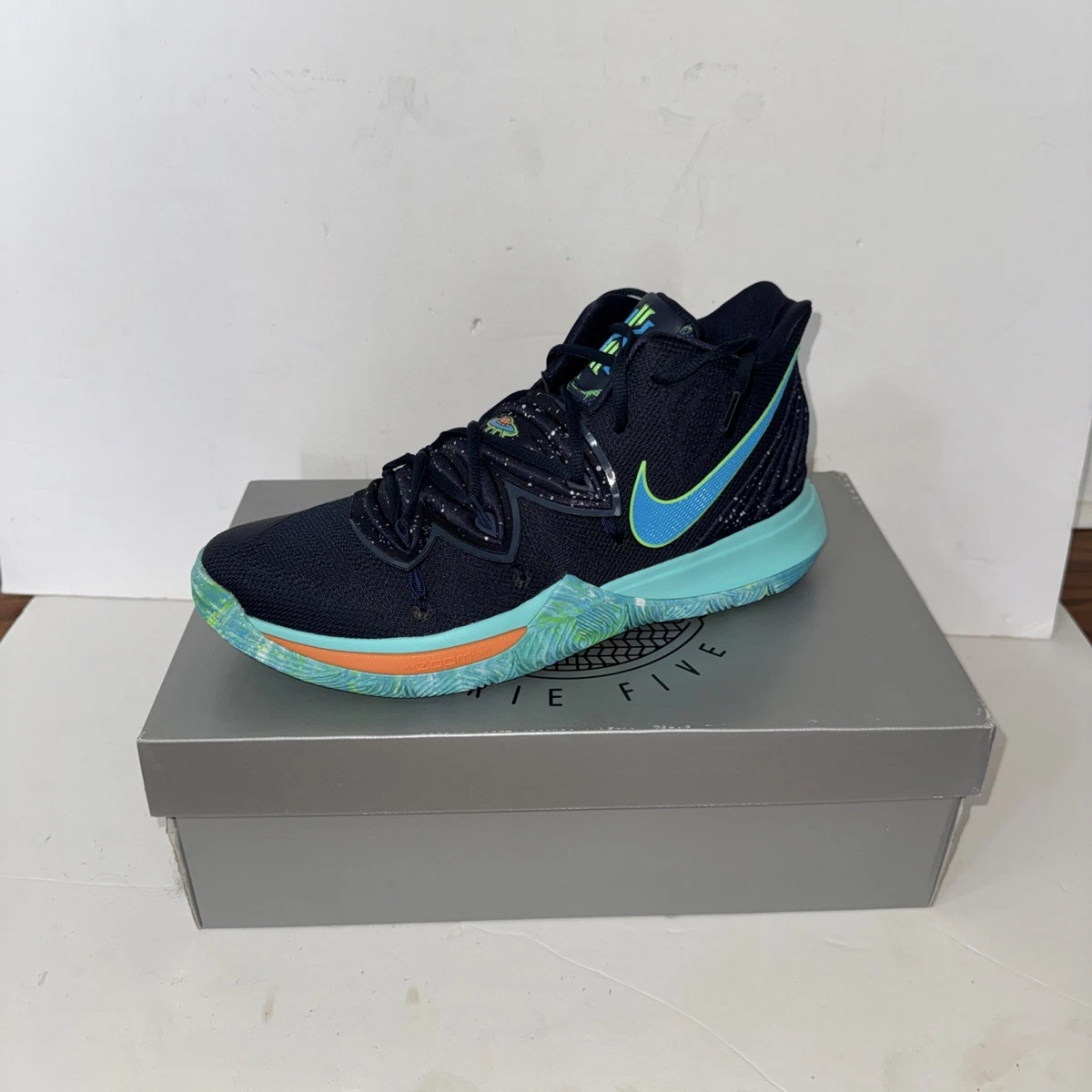 Las mejores ofertas en Nike Kyrie 5 UFO - AO2918-400 | eBay