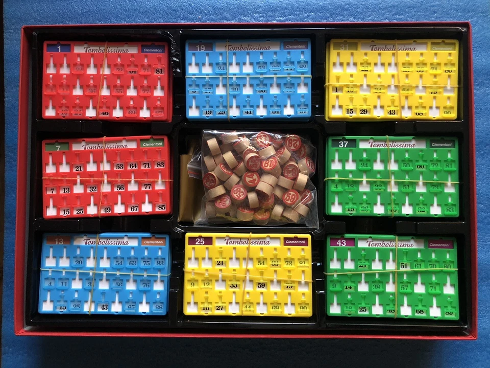 Tombolissima Clementoni 48 cartelle numeri in legno. anni 2000. - Immagine 3 di 4