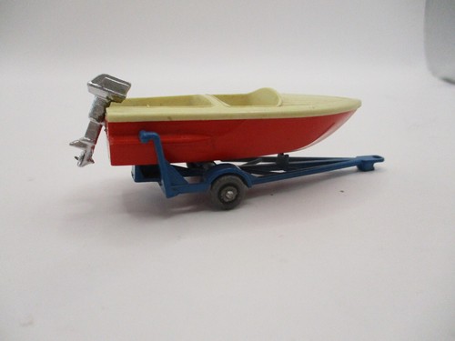 MATCHBOX LESNEY #48B V-1 SPORT BOAT CODE 3 MODIFIED W/GPW AND CHROME OUTBOARD! - Picture 2 of 18