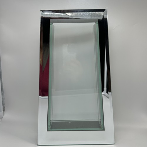 Glass Vase - Picture 23 of 23