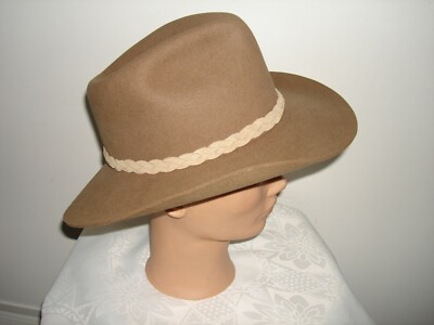 Vintage Authentic Outback Styling Australia 100% Genuine Fur  display picture 2