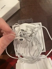 Apple EarPods In Ear Canal Headset - White (MNHF2AM/A)