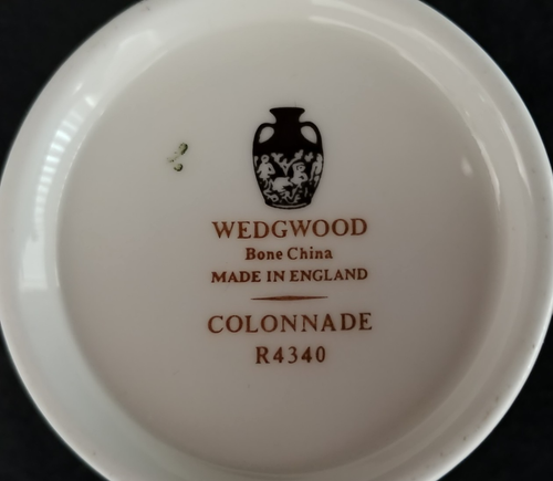 Wedgwood Clonnade Black W/Gold Trim Demitasse Cup & Saucer Bone China, Set of 5 - Picture 9 of 9