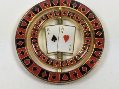 Triple Aces Spinning Spinner Suited Card Guard Poker Hand Protector Metal NEW