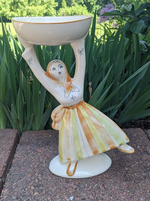Rare Hedi Schoop design figurine - Girl with Bowl no damage