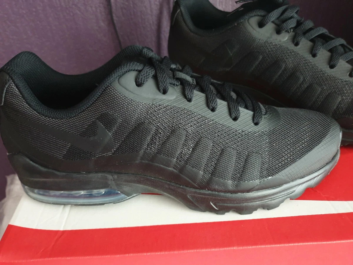 Nike Trainers Mens Boys Teenager Sport Football Clothes Active Wear Size 10 1 2