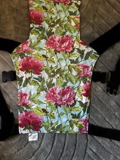Connecta Baby Carrier Papoose Peony Floral 3.5 - 16 Kg flowers