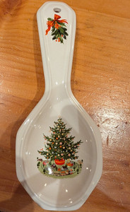 Pfaltzgraff Ceramic Spoon Rest White Christmas Tree Holly Holiday Red Green