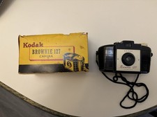 VTG KODAK BROWNIE 127 CAMERA With Original BOX