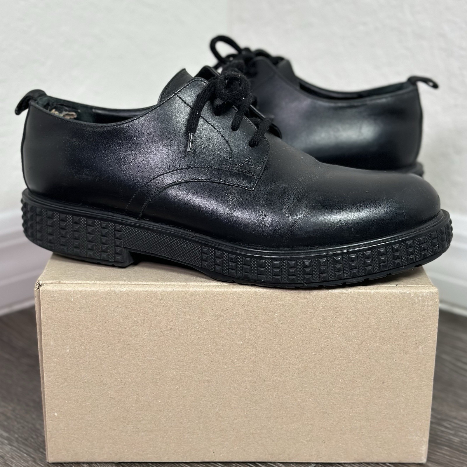 SAOLA Taglia 42 US9 Valentino Garavani Uomo Rockstud Platform Punky ch Chunky Derby