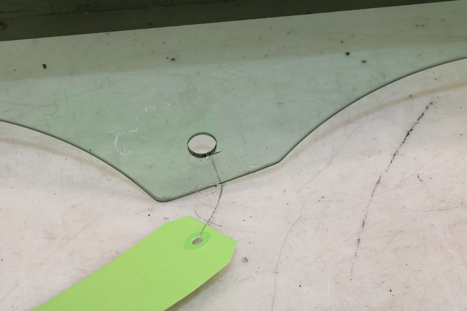 Volkswagen GTI 2015-2021 puerta delantera derecha ventana vidrio OEM LX35 Foto 4 de 4