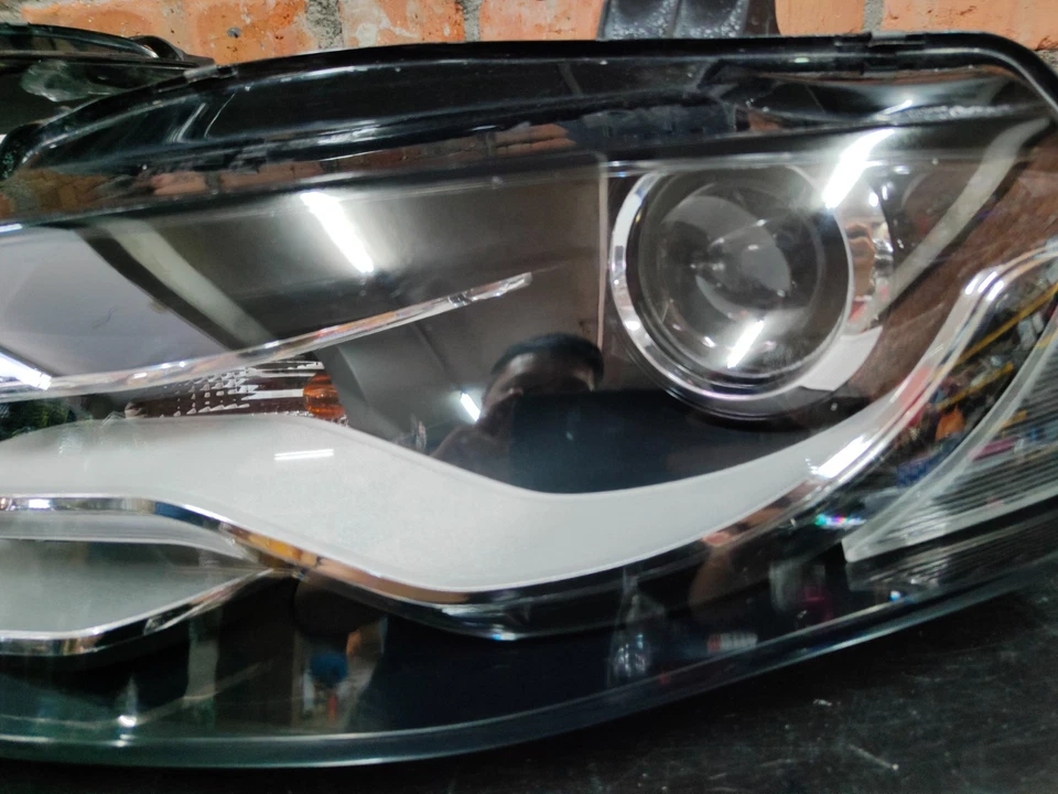 Genuine Audi A4 B8 S4 2007-2011 Front Xenon HID Headlight Head Lamp Lights 1Pair - Image 4 of 4