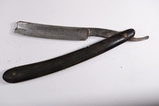 Celebrated I.X.L. Straight razor.