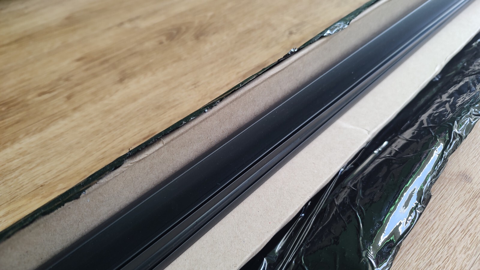 12m (4x 3m) kitchen plinth/kickboard sealing strip 18mm black eBay