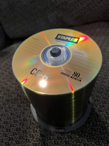 Staples CD-R 100 Disc Spindle 80 Minute Recording 700MB 52x Speed New - Picture 4 of 5
