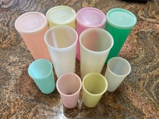 Vintage set of 14pc Tupperware 16oz and 6oz Tumblers and Four 3  Lids