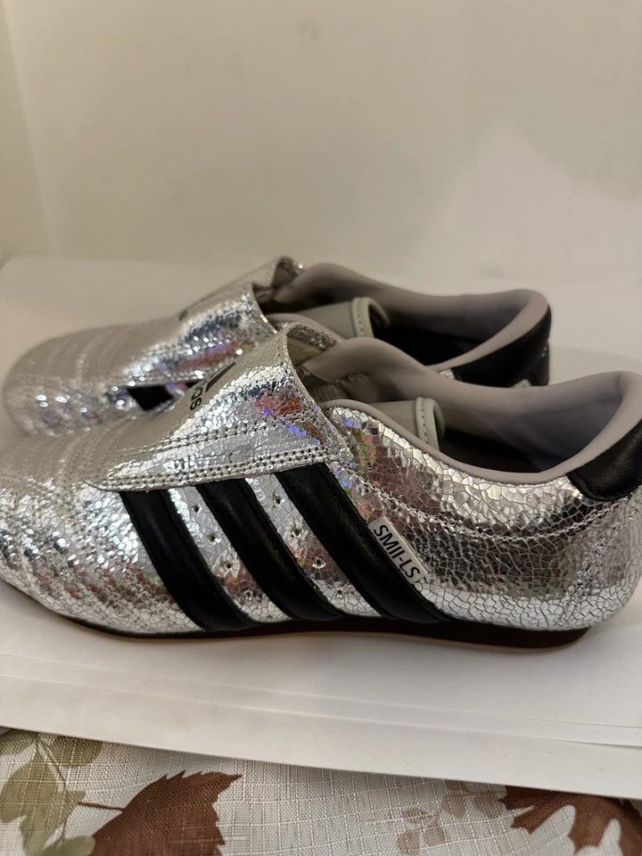 阿迪达斯 SM-II 银色跆拳道武术鞋 6 码美国轻便运动鞋 — 第 2/4 张图片