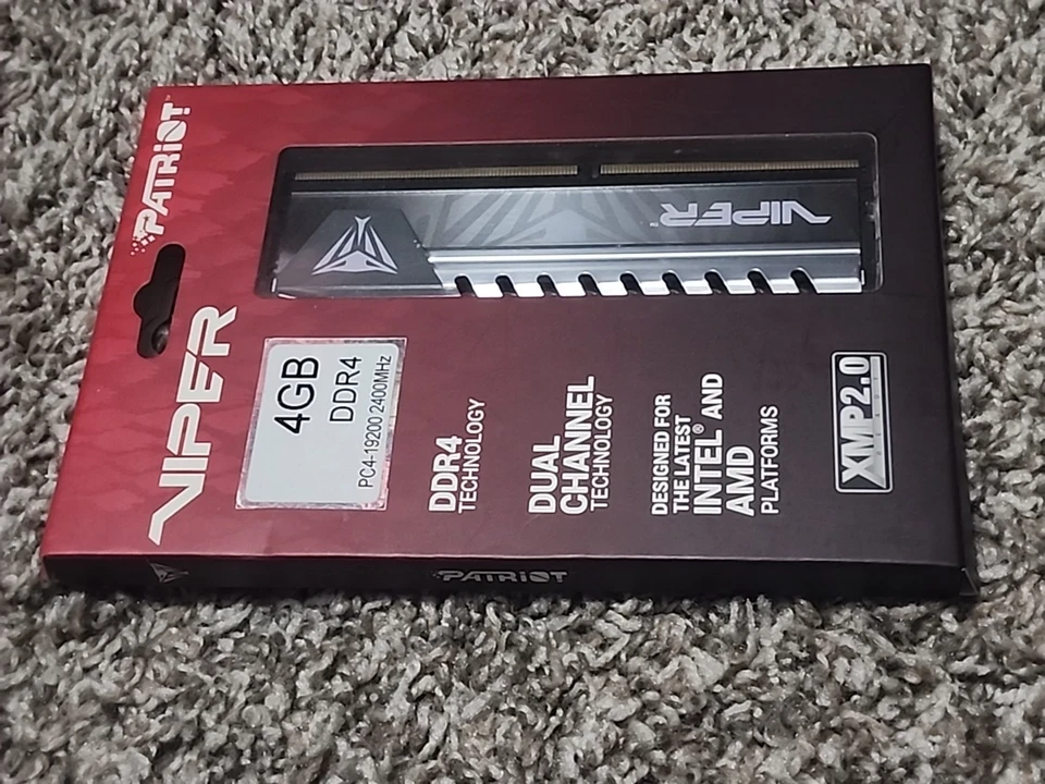 Patriot Viper Elite PVE44G240C6GY PE000535  DDR4 4GB 2400MHz Black/Grey Memory - - Image 4 of 4