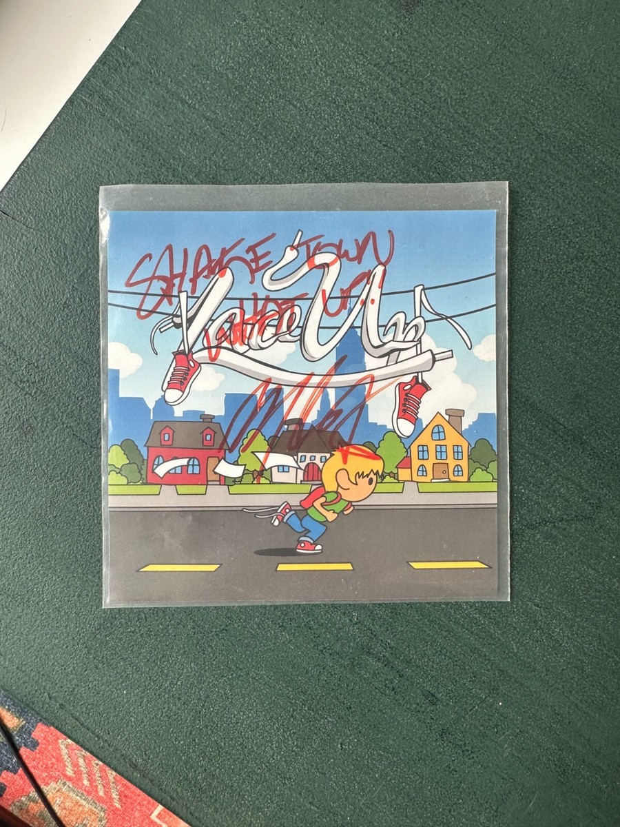 machine gun kelly signed CD - original lace up mixtape