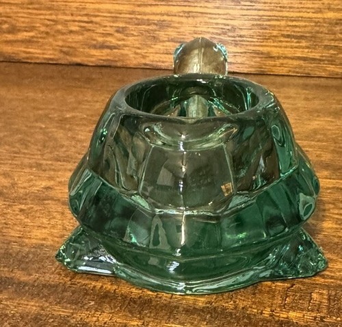 VIntage Indiana Glass Green SeaTurtle Tea Light Candle Holder Votive Paperweight - Picture 5 of 8