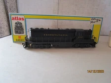 Atlas, KATO, HO, 8213 PRR GP-7 Diesel Loco, OB.