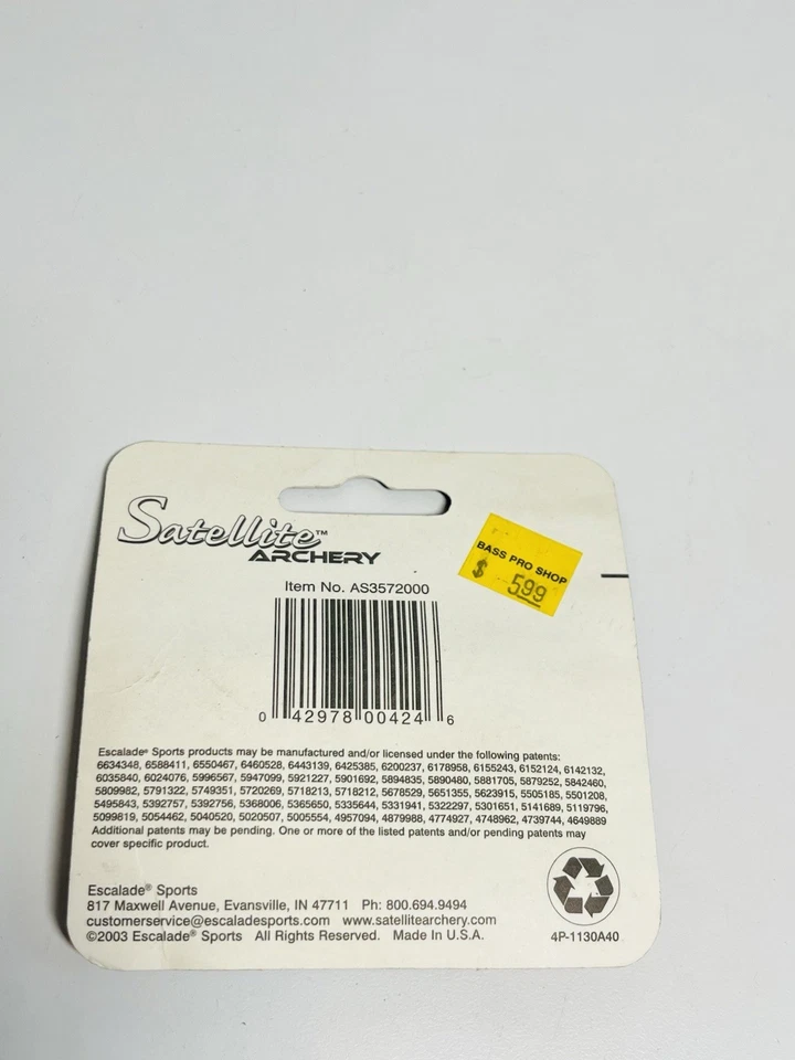 Reposapielos de oso tiro con arco satelital hecho en EE. UU. Foto 3 de 3