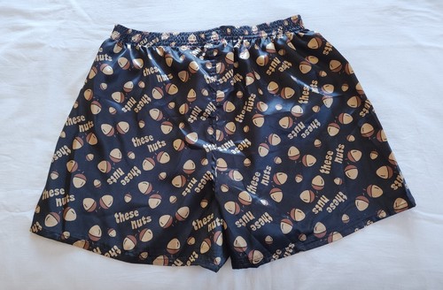 These Nuts Acorns Mens Printed Novelty Satin Boxer Shorts Size M New - Picture 3 of 3