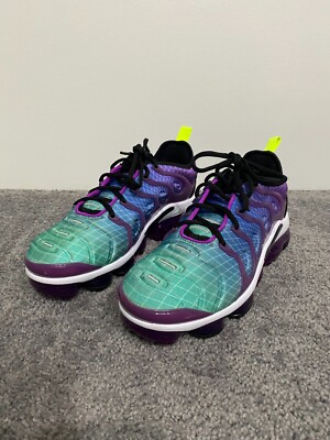 NIKE AIR VAPORMAX PLUS WOMEN'S SIZE:9 ''HYPER VIOLET'' (AO4550-900)